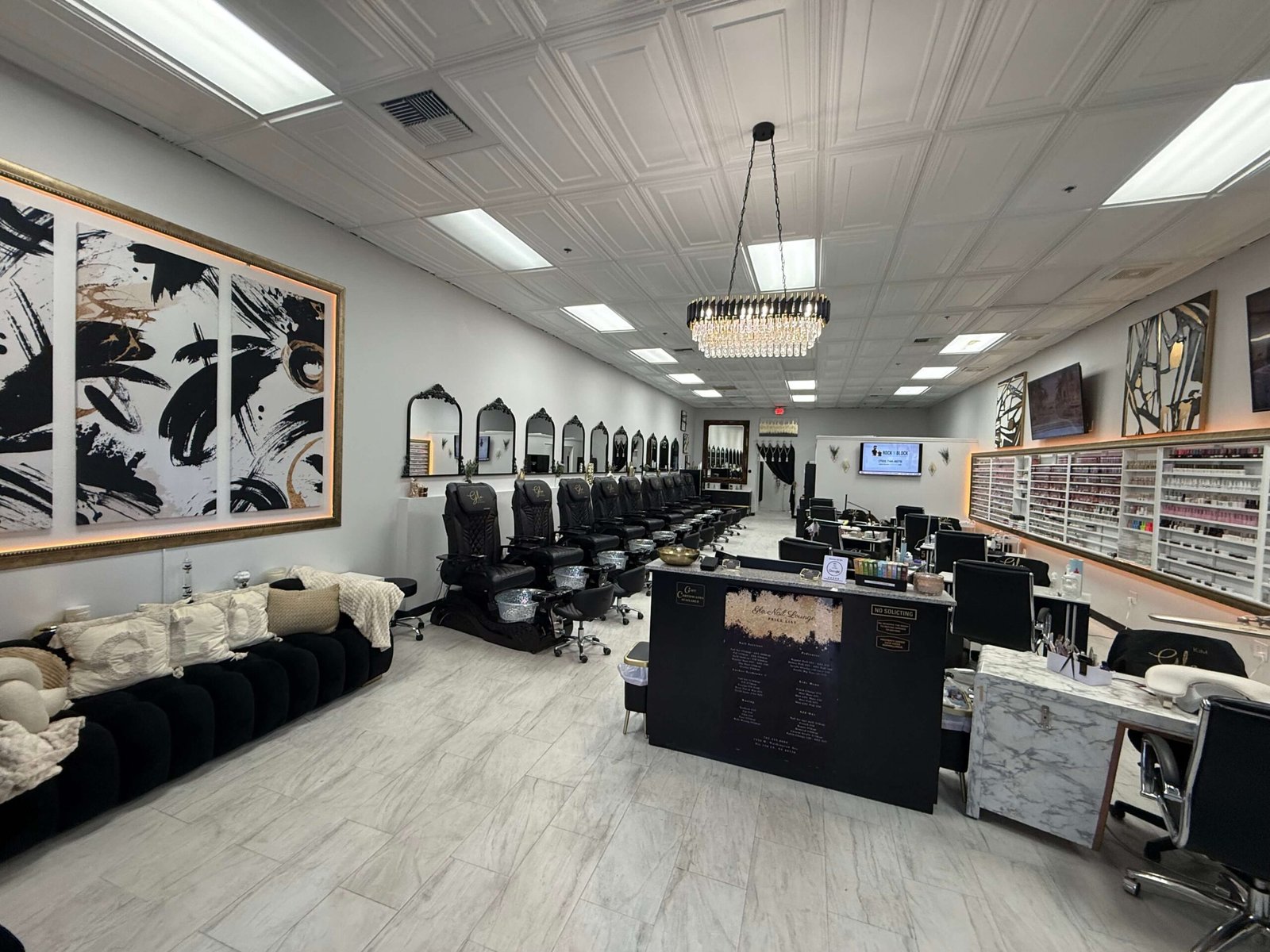 Eyelash Extensions 1 Glo Nail Lounge Summerlin Lash and Lounge Interior