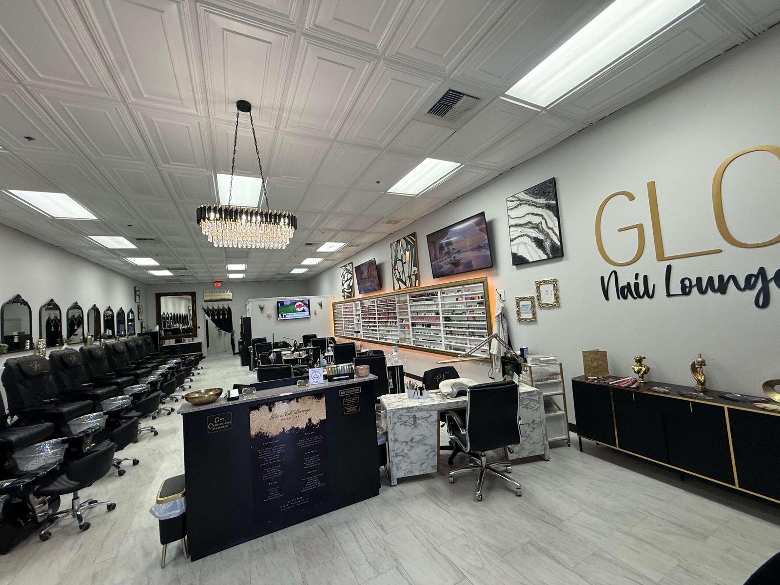 Permanent Jewelry 1 Glo Nail Lounge Luxury Permanent Jewelry Fitting Area