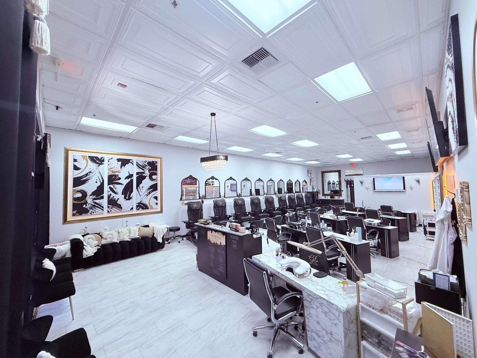 Waxing Salon 1 Glo Nail Lounge LV Private Treatment Area