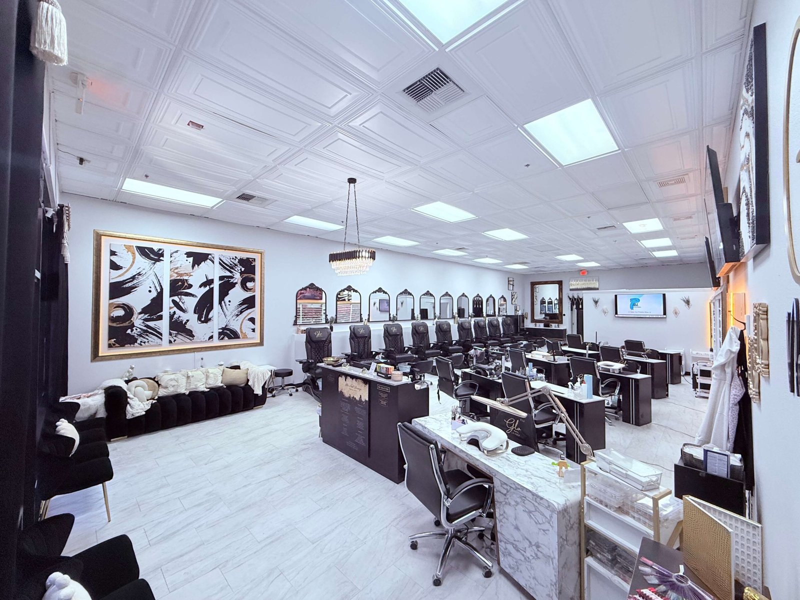 About Us 1 Glo Nail Lounge Luxury Interior Summerlin